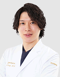 東京美容外科 赤坂院 院長 柘植 琢哉 医師